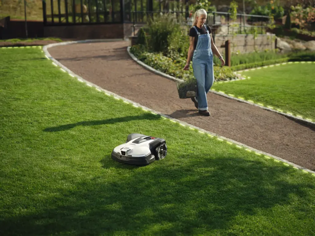 HUSQVARNA Automower® 450V NERA - skats 2