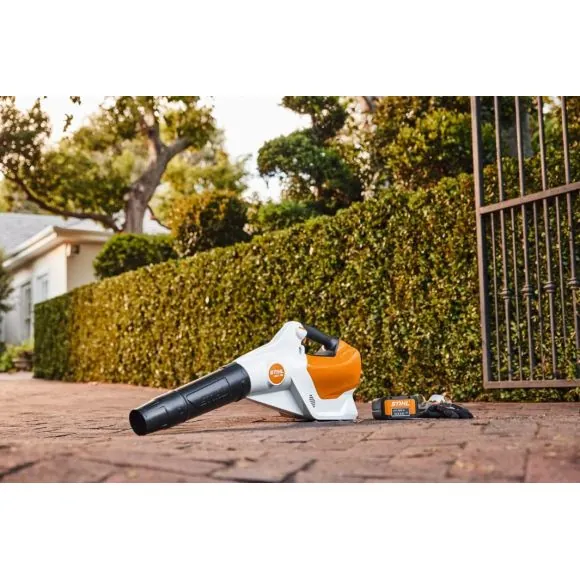 STIHL BGA 160 - skats 3